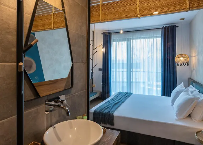 Utopia Forest מלון 3*