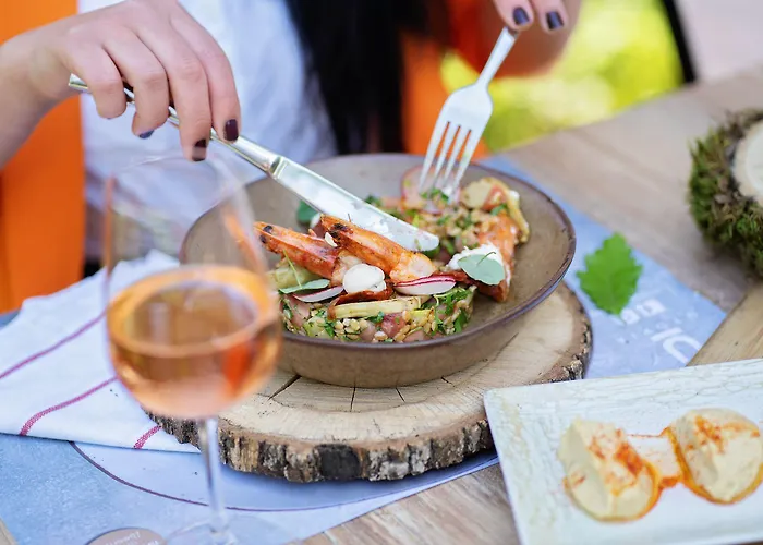 Utopia Forest מלון בורגאס